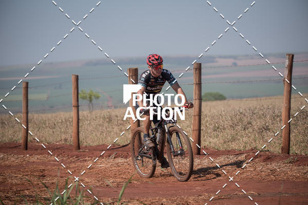 Buy your photos of the eventCROSS DUATHLON on Fotop