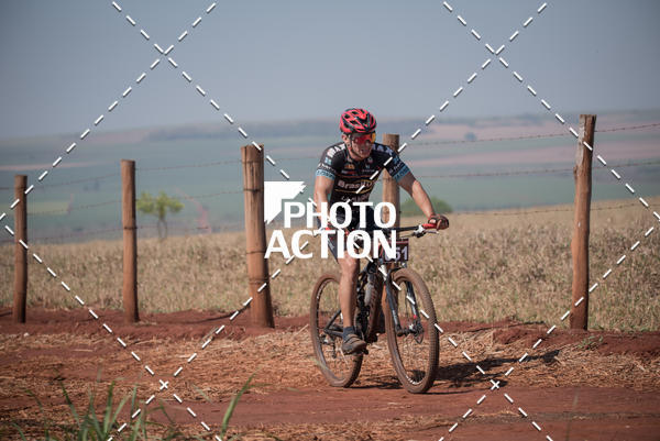Buy your photos of the eventCROSS DUATHLON on Fotop