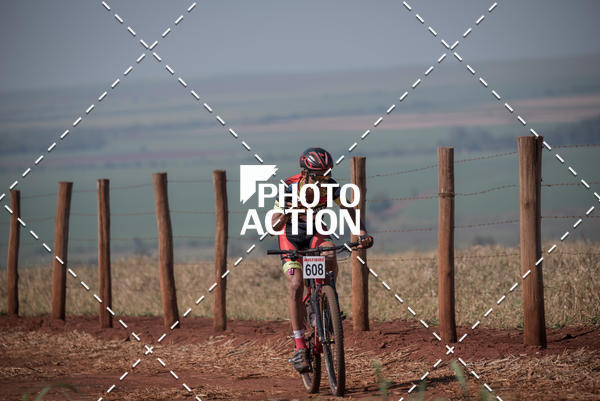Buy your photos of the eventCROSS DUATHLON on Fotop