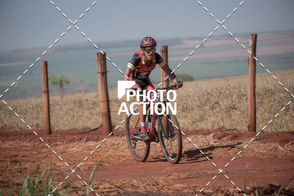 Buy your photos of the eventCROSS DUATHLON on Fotop