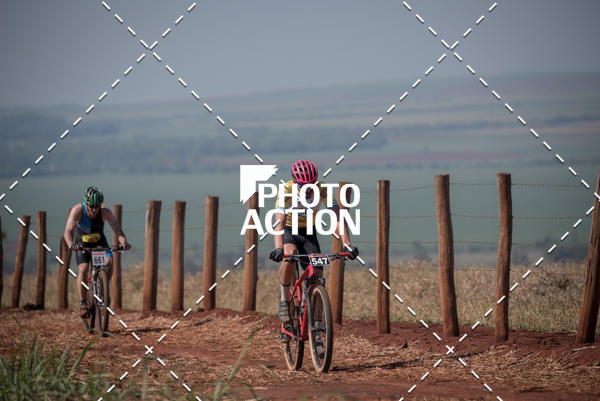 Buy your photos of the eventCROSS DUATHLON on Fotop