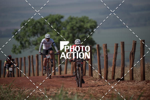 Buy your photos of the eventCROSS DUATHLON on Fotop