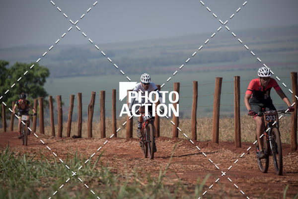 Buy your photos of the eventCROSS DUATHLON on Fotop