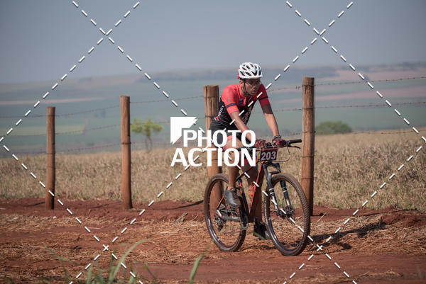 Buy your photos of the eventCROSS DUATHLON on Fotop