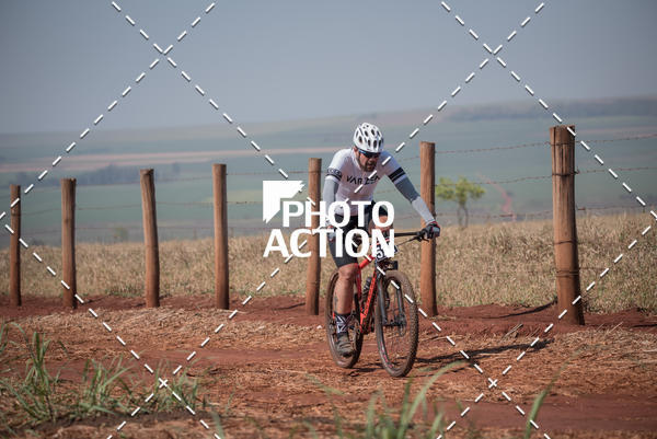 Buy your photos of the eventCROSS DUATHLON on Fotop