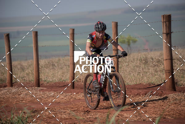 Buy your photos of the eventCROSS DUATHLON on Fotop