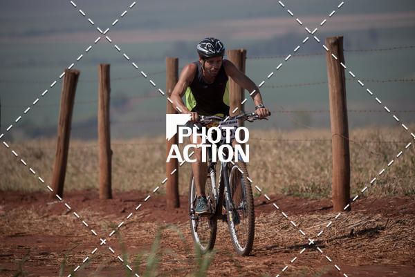 Buy your photos of the eventCROSS DUATHLON on Fotop