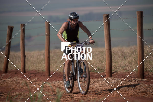 Buy your photos of the eventCROSS DUATHLON on Fotop