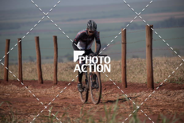Buy your photos of the eventCROSS DUATHLON on Fotop