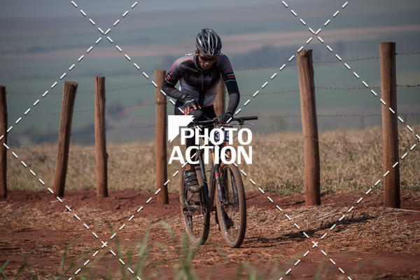 Buy your photos of the eventCROSS DUATHLON on Fotop