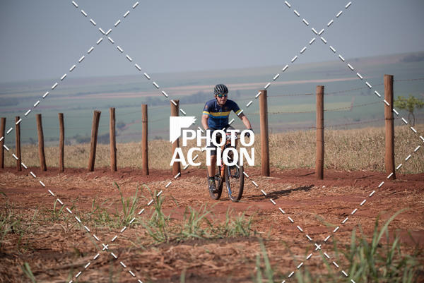 Buy your photos of the eventCROSS DUATHLON on Fotop