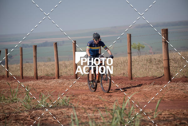 Buy your photos of the eventCROSS DUATHLON on Fotop