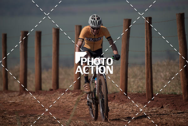 Buy your photos of the eventCROSS DUATHLON on Fotop