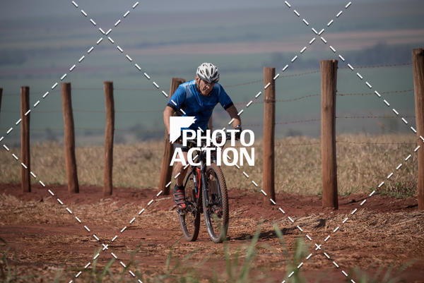 Buy your photos of the eventCROSS DUATHLON on Fotop