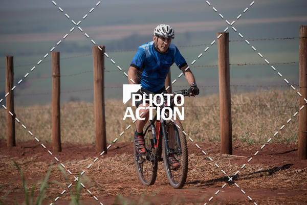 Buy your photos of the eventCROSS DUATHLON on Fotop