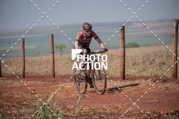 Buy your photos of the eventCROSS DUATHLON on Fotop