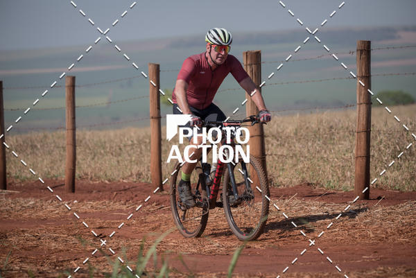 Buy your photos of the eventCROSS DUATHLON on Fotop