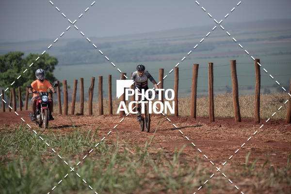 Buy your photos of the eventCROSS DUATHLON on Fotop