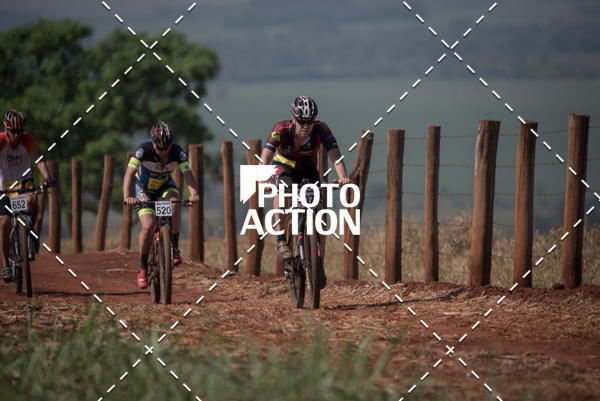 Buy your photos of the eventCROSS DUATHLON on Fotop