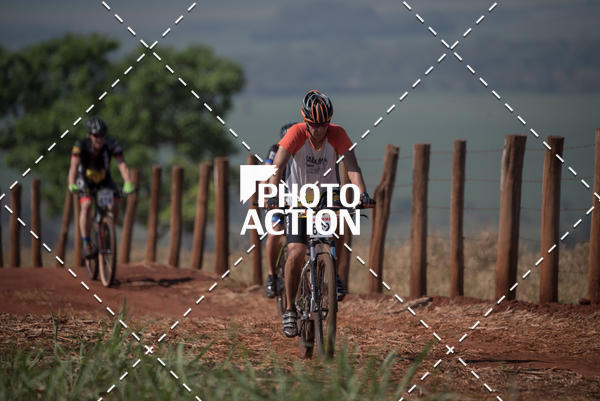 Buy your photos of the eventCROSS DUATHLON on Fotop