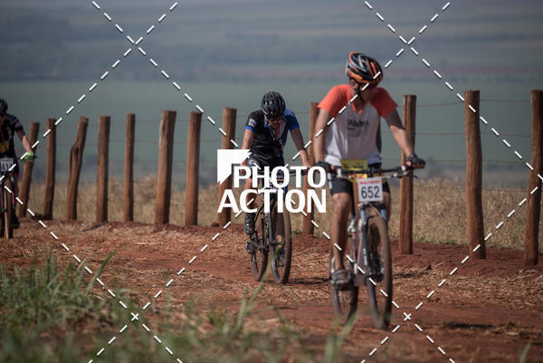 Buy your photos of the eventCROSS DUATHLON on Fotop