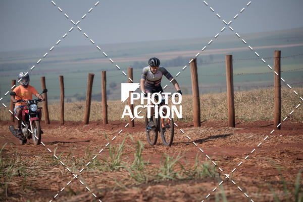 Buy your photos of the eventCROSS DUATHLON on Fotop