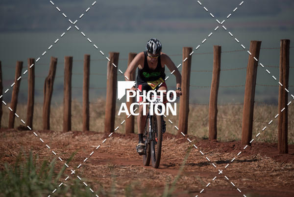 Buy your photos of the eventCROSS DUATHLON on Fotop