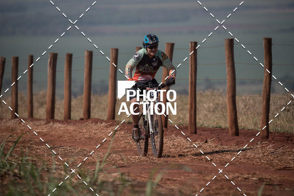 Buy your photos of the eventCROSS DUATHLON on Fotop