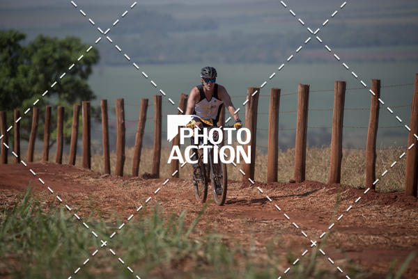 Buy your photos of the eventCROSS DUATHLON on Fotop