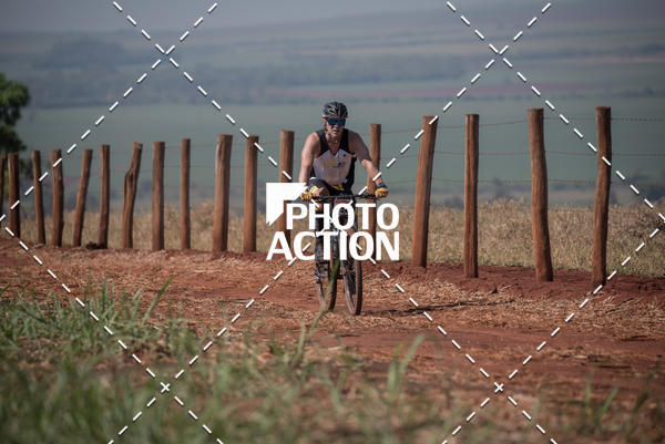 Buy your photos of the eventCROSS DUATHLON on Fotop