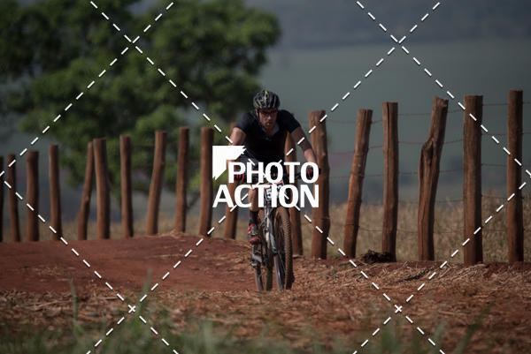 Buy your photos of the eventCROSS DUATHLON on Fotop