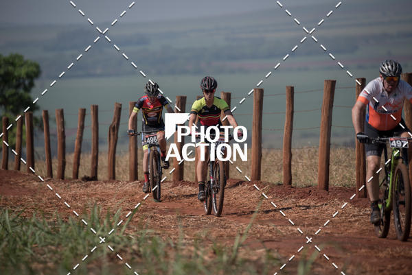 Buy your photos of the eventCROSS DUATHLON on Fotop