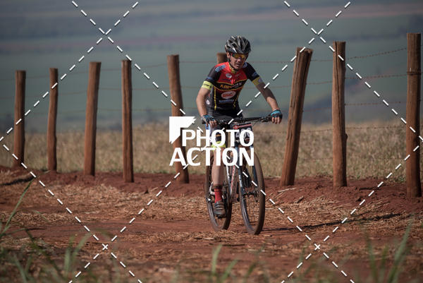Buy your photos of the eventCROSS DUATHLON on Fotop