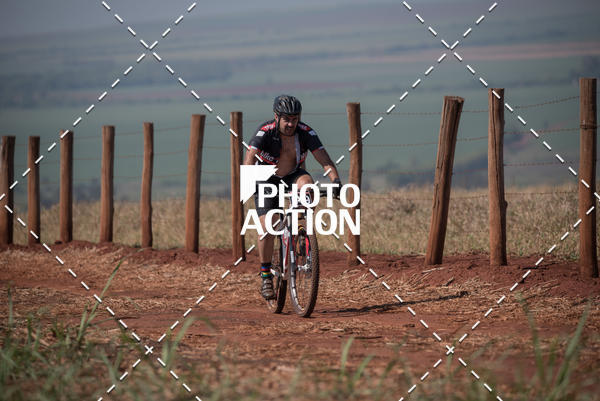 Buy your photos of the eventCROSS DUATHLON on Fotop
