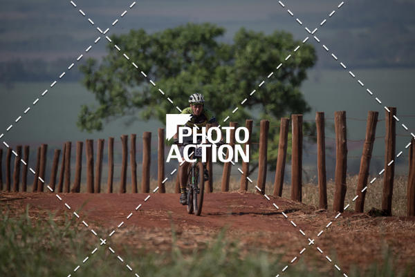 Buy your photos of the eventCROSS DUATHLON on Fotop