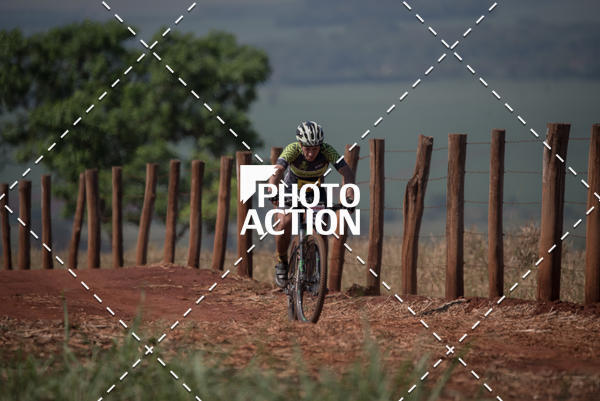 Buy your photos of the eventCROSS DUATHLON on Fotop
