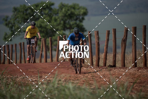 Buy your photos of the eventCROSS DUATHLON on Fotop