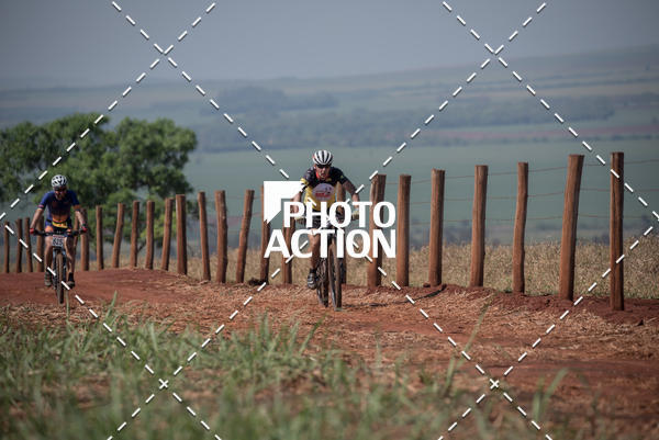 Buy your photos of the eventCROSS DUATHLON on Fotop