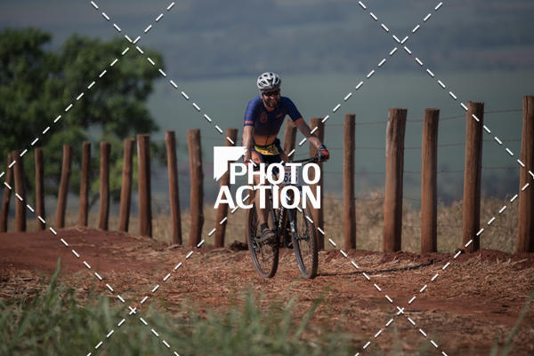Buy your photos of the eventCROSS DUATHLON on Fotop
