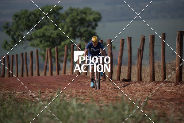 Buy your photos of the eventCROSS DUATHLON on Fotop