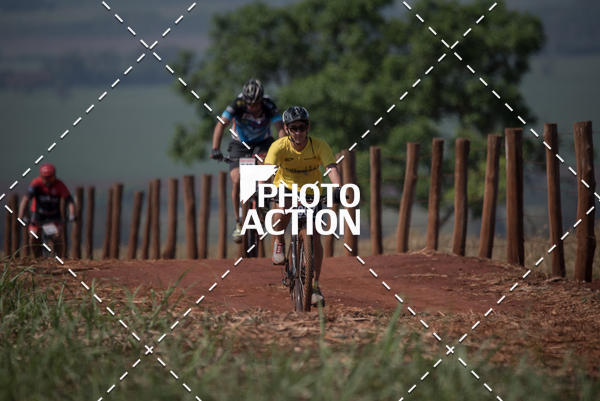 Buy your photos of the eventCROSS DUATHLON on Fotop