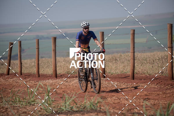 Buy your photos of the eventCROSS DUATHLON on Fotop