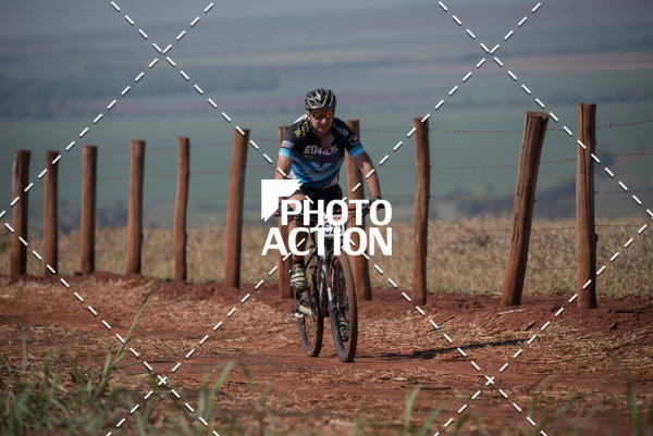 Buy your photos of the eventCROSS DUATHLON on Fotop