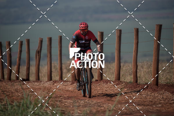 Buy your photos of the eventCROSS DUATHLON on Fotop