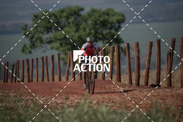Buy your photos of the eventCROSS DUATHLON on Fotop