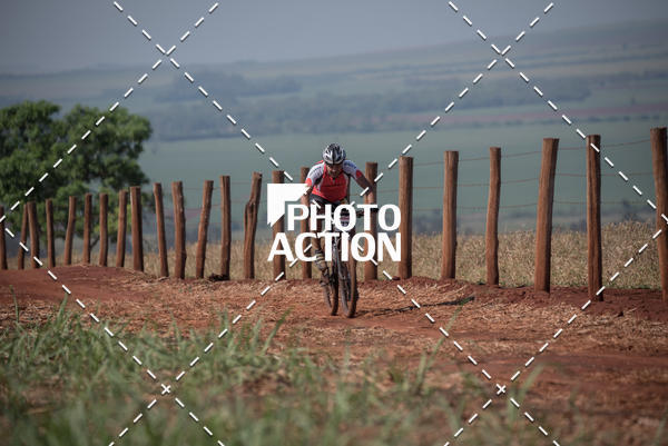 Buy your photos of the eventCROSS DUATHLON on Fotop
