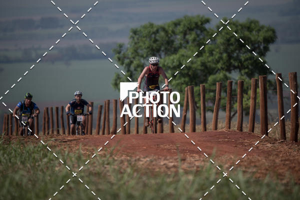 Buy your photos of the eventCROSS DUATHLON on Fotop