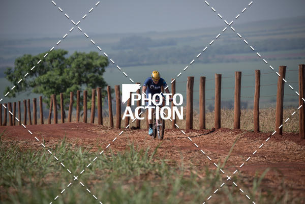 Buy your photos of the eventCROSS DUATHLON on Fotop