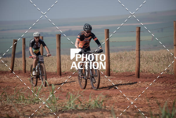 Buy your photos of the eventCROSS DUATHLON on Fotop