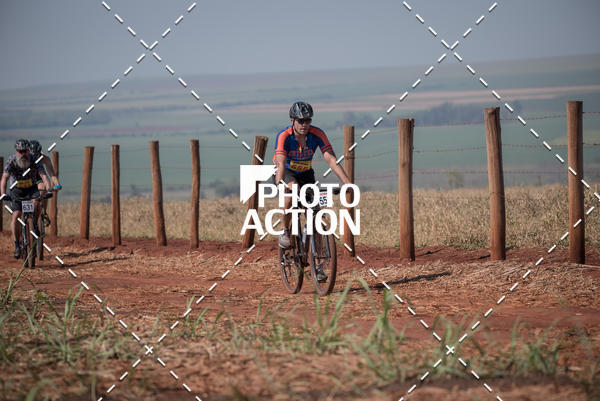 Buy your photos of the eventCROSS DUATHLON on Fotop